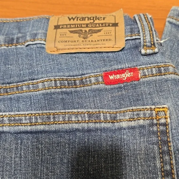 Wrangler | Jeans | Boys | Denim | Size: 16Reg | Classic Boot | Great Condition - Picture 4 of 7
